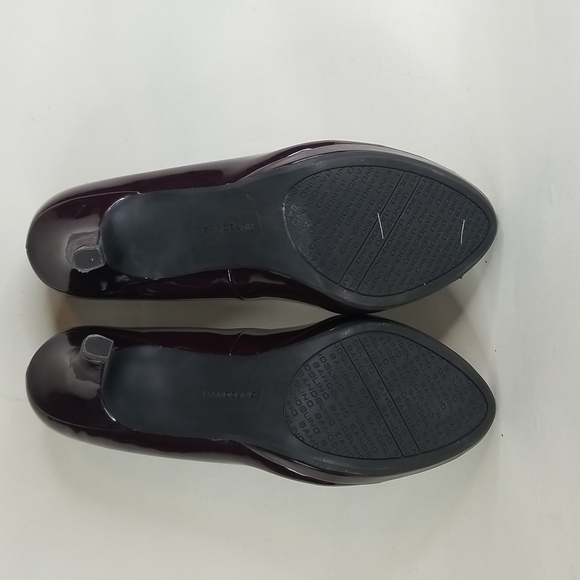 Bandolino B-Flexable Leather Peeptoe Highheeled shoes - Picture 7 of 13